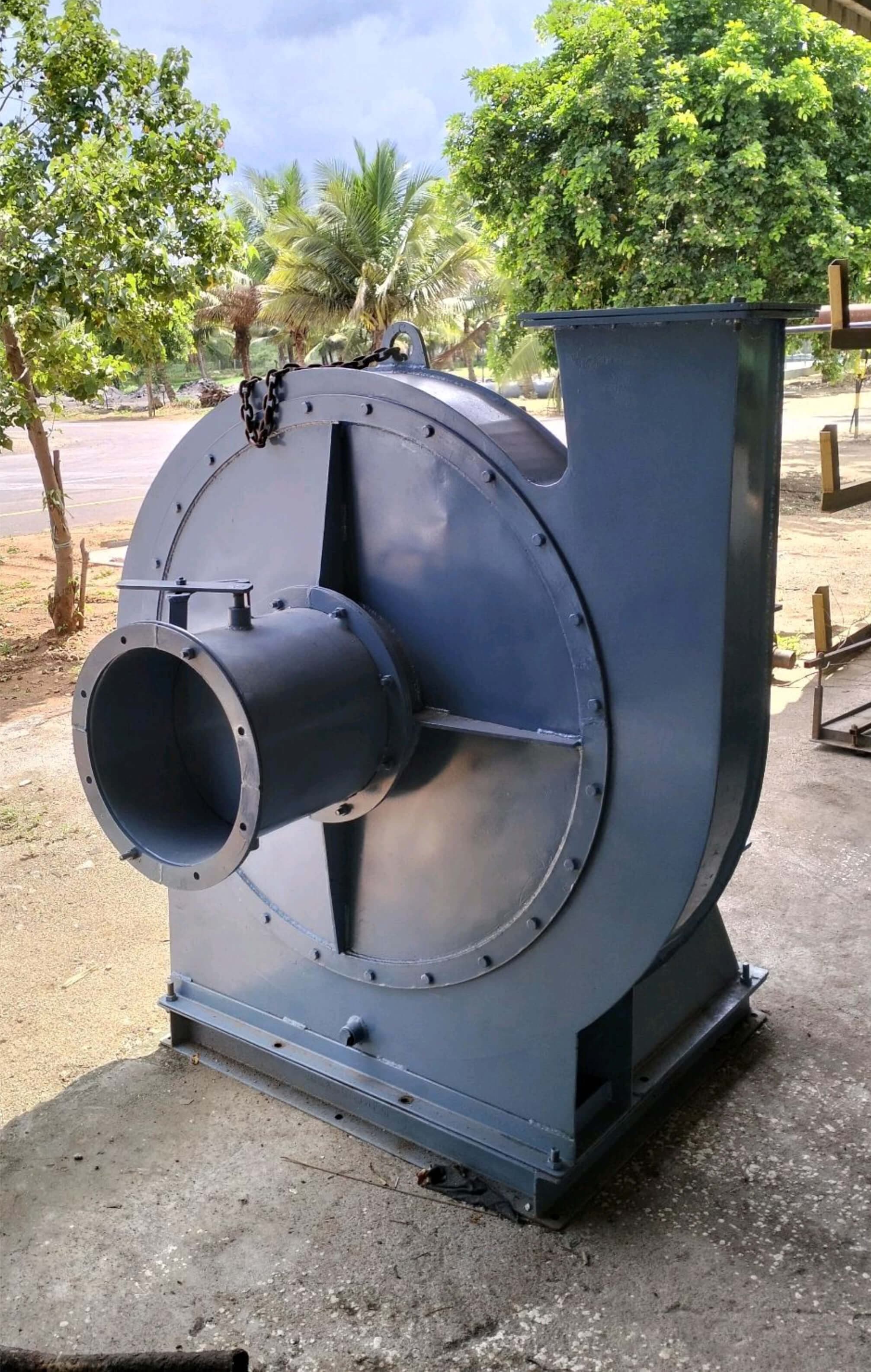 Centrifugal blower
